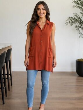 bailey blue Sleeveless Button-Front Tunic in Rust